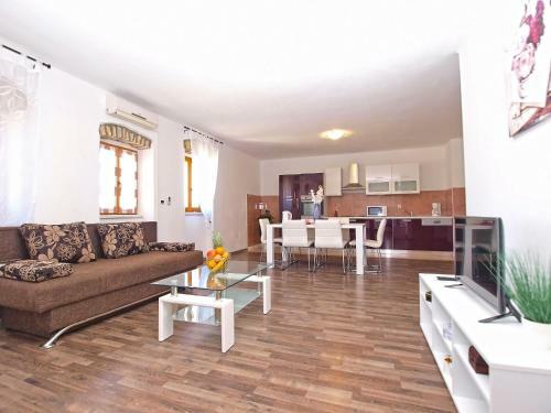 Holiday Home Roberto 1277