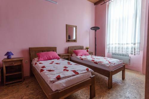 Hostal Apartmani Baranjski Dvori