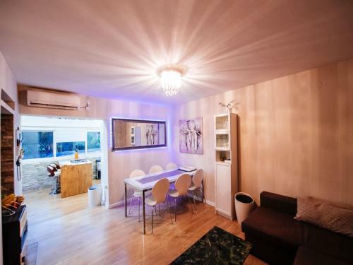 Charming Villa With Private Pool In Dalmatia