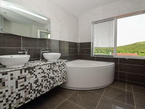 Modern Relaxing Villa In Zaton