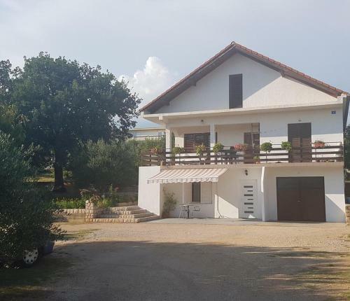 Apartments With A Parking Space Maslenica, Novigrad - 15482