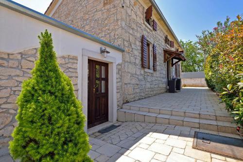 Villa Celeste In Nede??ina (haus F�r 8-10 Personen)