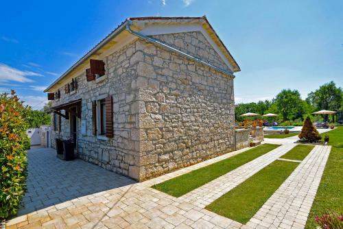 Villa Celeste In Nede??ina (haus F�r 8-10 Personen)