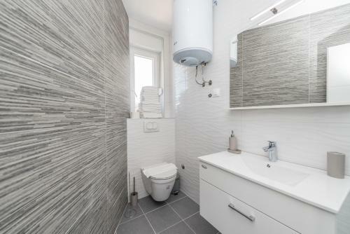 Apartamento Merima 1 Luxury Ap With A Pool