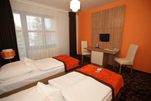 Hotel Kenese Bay Garden Resort & Conference
