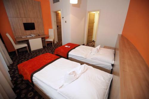 Hotel Kenese Bay Garden Resort & Conference