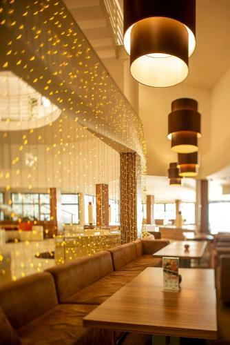 Hotel Kenese Bay Garden Resort & Conference