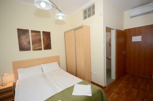 Bed & Breakfast Sz�rsz� Panzi�