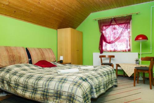 Apartment In Balatonkeresztur 35384