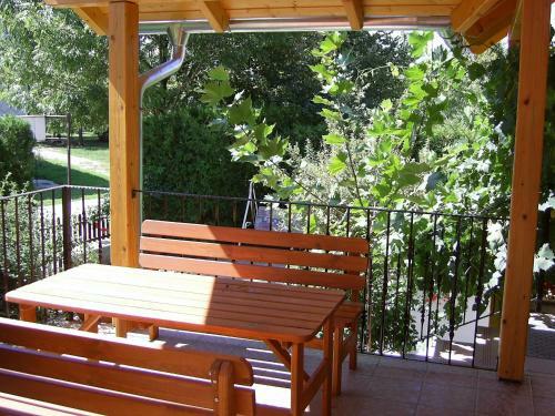 Hostal Ujv�ri Vend�gh�z
