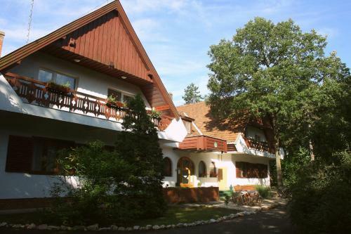 Hostal Zseri Vad�szh�z