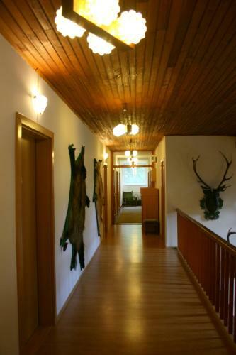 Hostal Zseri Vad�szh�z