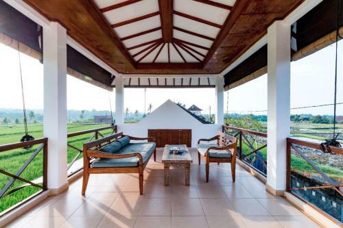 Hostal Medewi Surf Villa