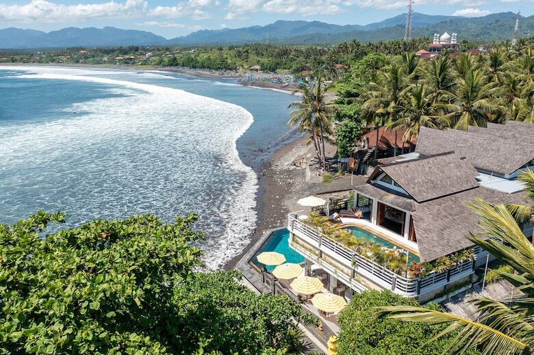 Hotel Bombora Medewi Wavelodge