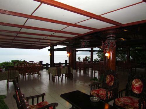 Hostal Carolina Hotel