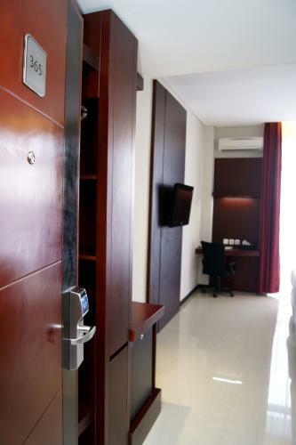 Karlita Hotel Tegal