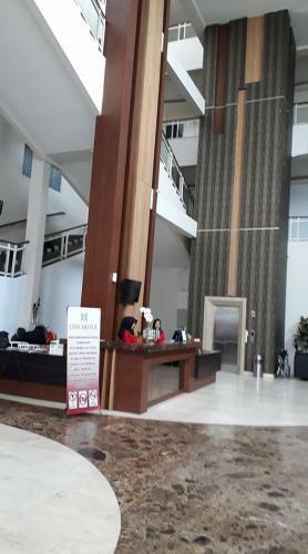 City Hotel