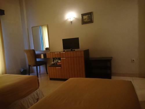 Crown Hotel