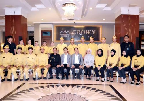 Crown Hotel