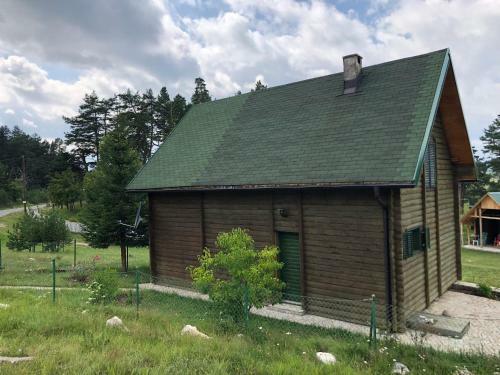 Apartamento Kuca U Borju - House In Pines