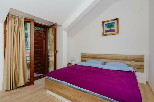 Opium Mar Apartments