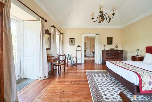 Hostal Outeiro Tu�as - Manor House