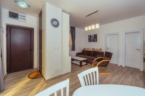 Apartments Monte Re