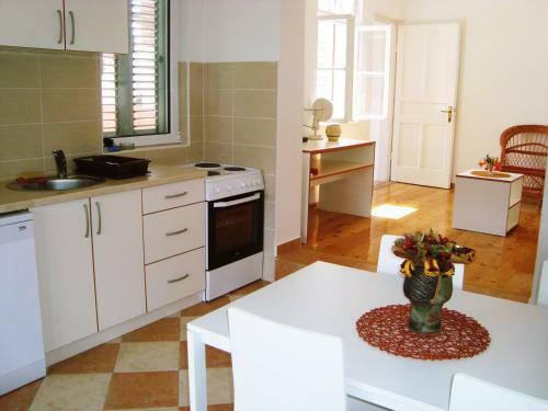 Apartments Mihalicek