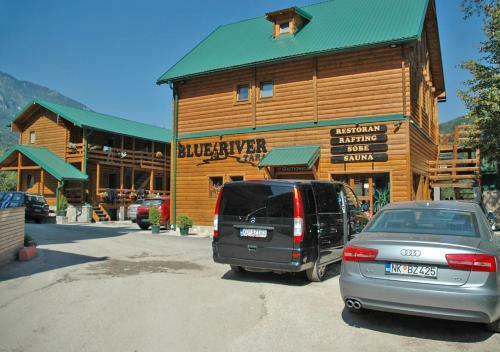 Hostal Rafting Blue River Tara