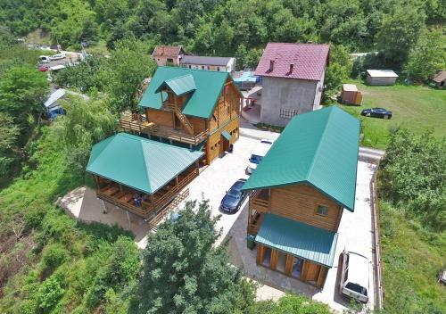 Hostal Rafting Blue River Tara