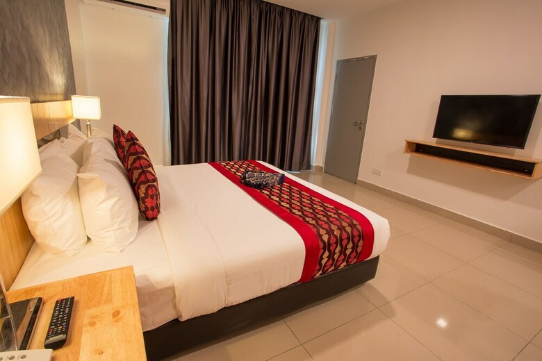 Adya Hotel Chenang