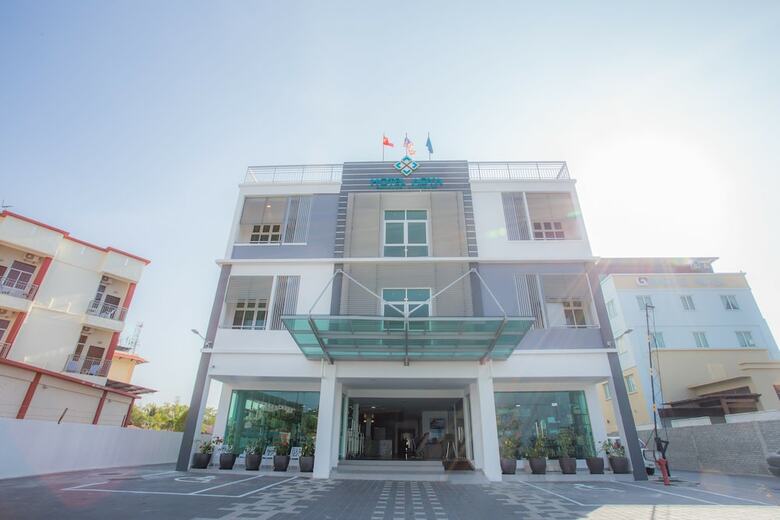 Adya Hotel Chenang