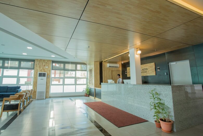 Adya Hotel Chenang