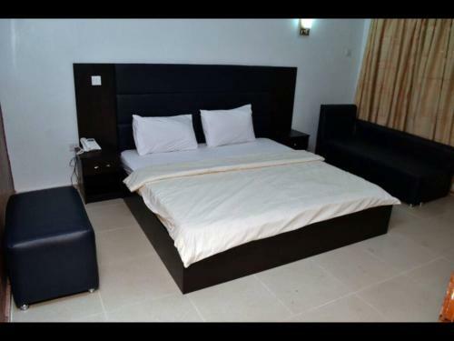 Royal Kaft Hotel