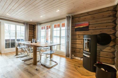 Nysaetra Hyttegrend ? Fjellsetra