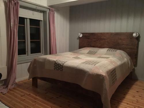 Stor Flott T�mmer Hytte