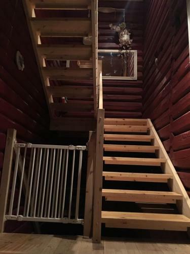 Stor Flott T�mmer Hytte