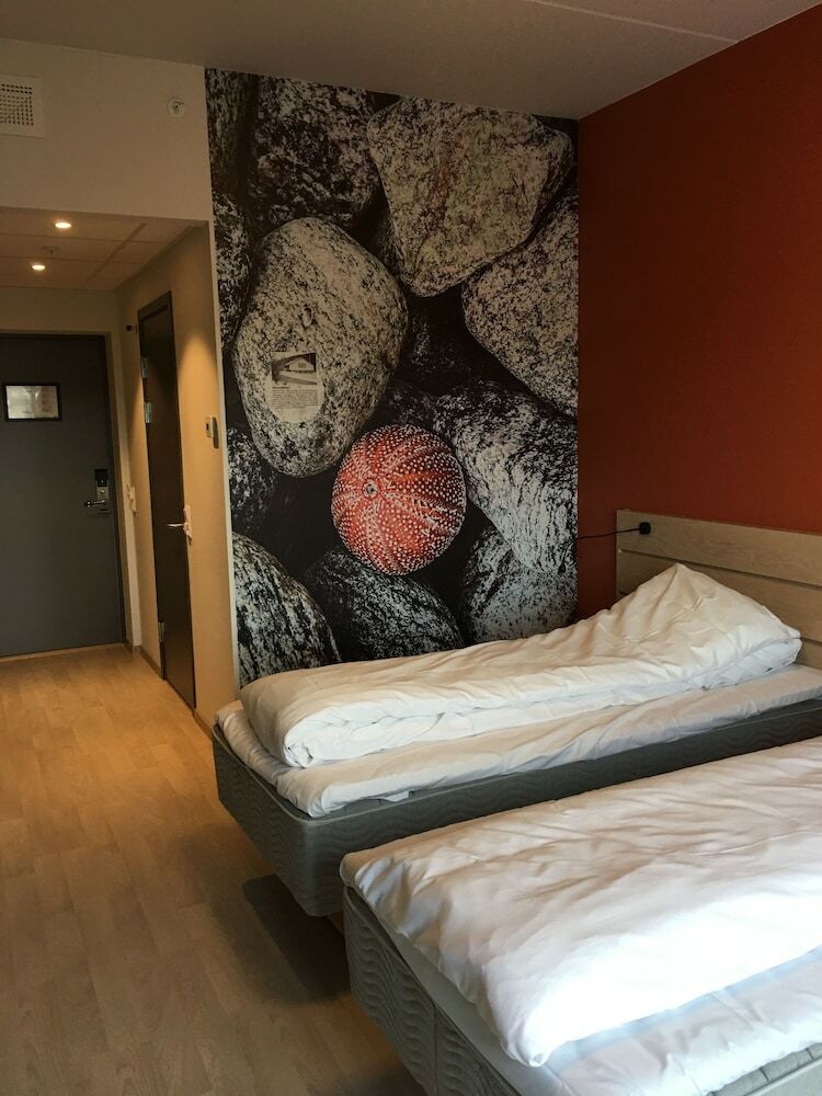 Hjorten Hotell Hitra