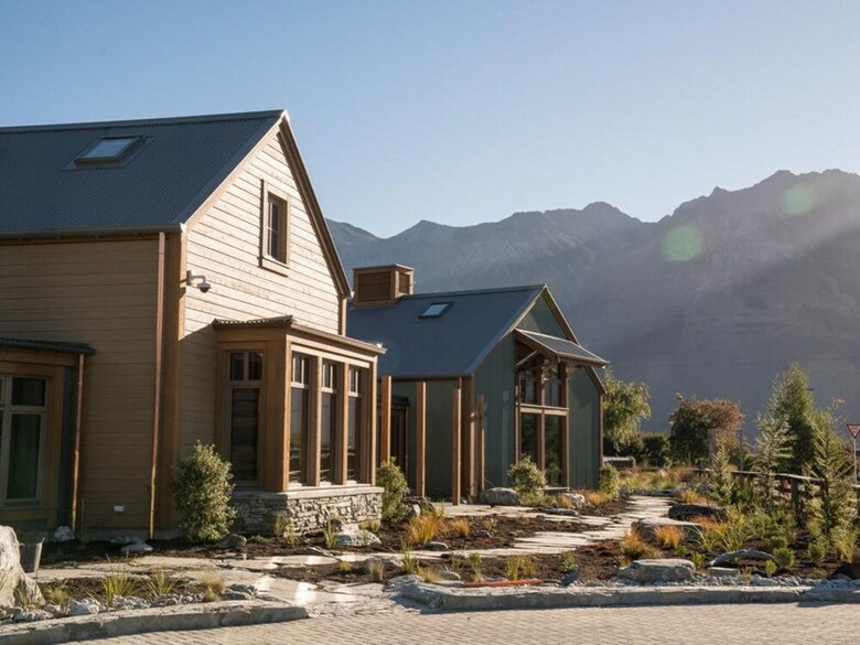 Camp Glenorchy Eco Retreat