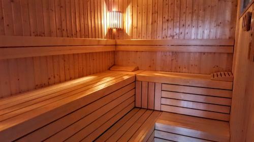 Hostal Avila Park & Spa