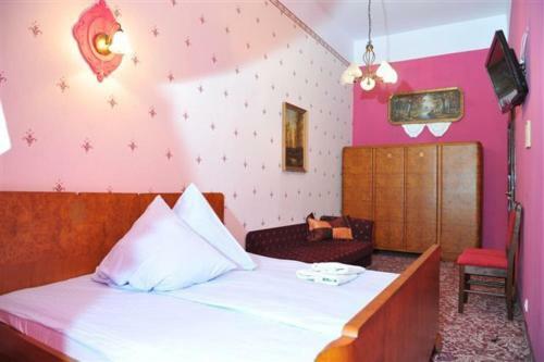 Hotel Zamek Dobra