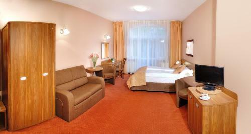 Paria Hotel