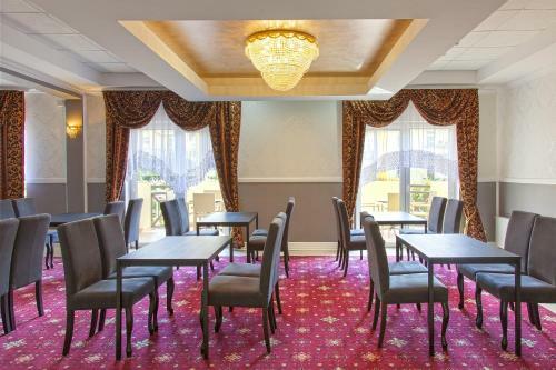 Hostal Go?ciniec Przy Hotelu Verde Montana