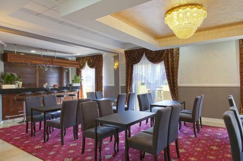 Hostal Go?ciniec Przy Hotelu Verde Montana