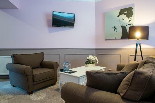 Hotel Rozdro?e Niebor�w