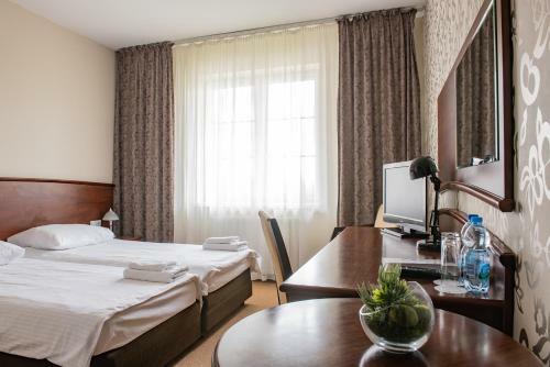 Hotel Rozdro?e Niebor�w