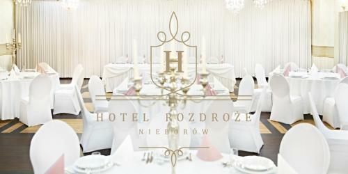 Hotel Rozdro?e Niebor�w