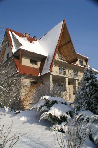 Hostal Dom Nad Jeziorem ?hubka?