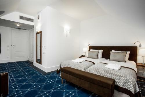 Hotel Pa?ac Komierowo