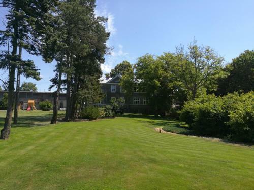 Apartamento Dworek W ?arnowcu